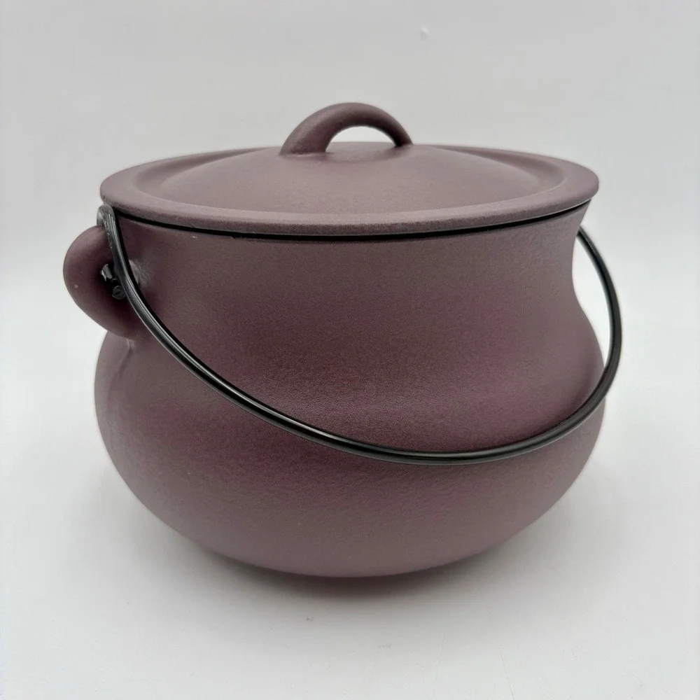 Smith & Clark Ironworks 4 Qt Cauldron Pre-Seasoned Cast Iron Pot Purple